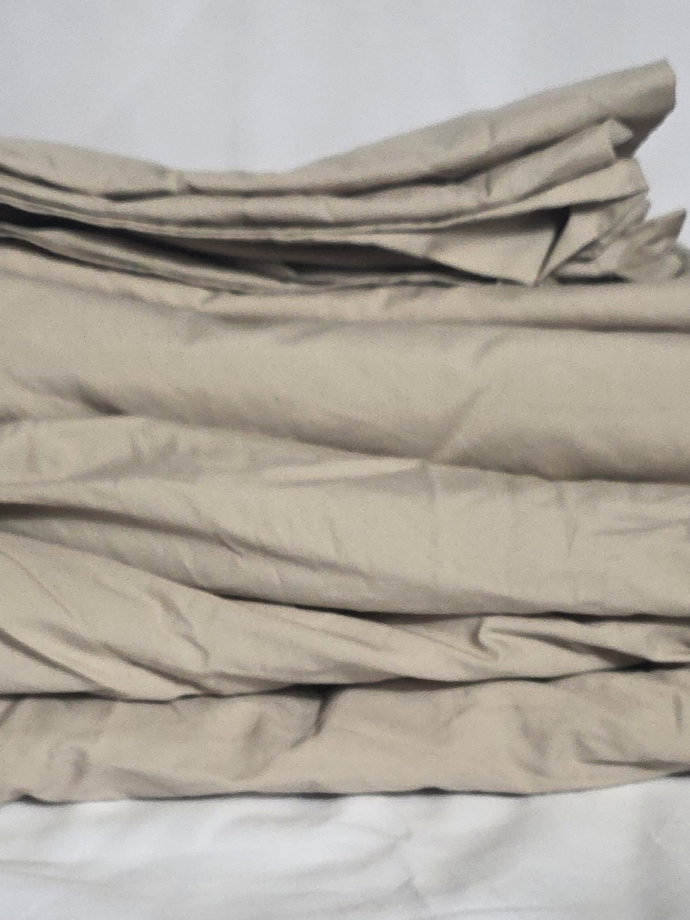 Boll And Branch King Signature Hemmed Sheet Set W/ 2 Standard Pillow Cases - Picture 2 of 5